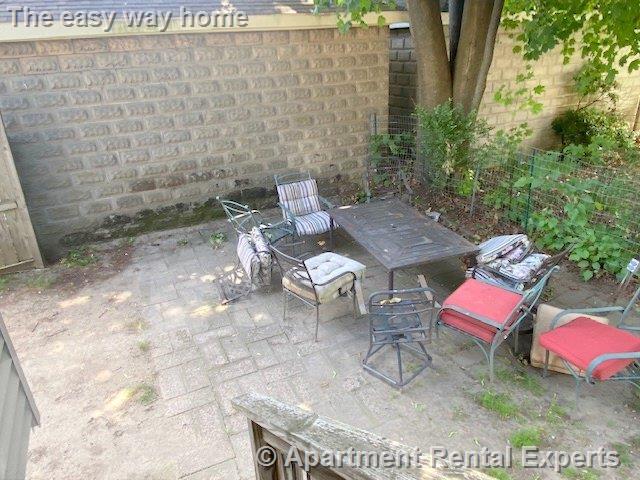 122 First St, Wellington