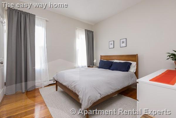 15 Trowbridge St, Harvard Square