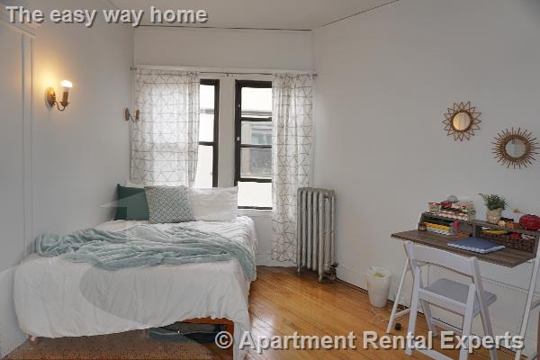 19 Pleasant St, Central Square