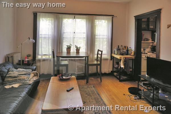 19 Pleasant St, Central Square