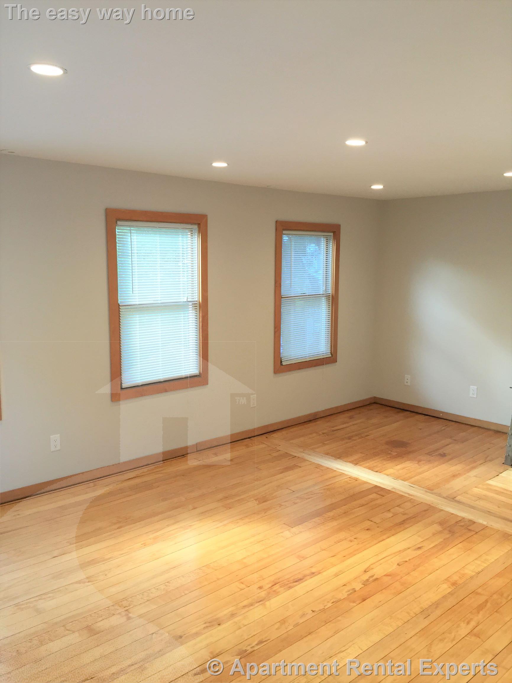 132 Columbia St, Central Square