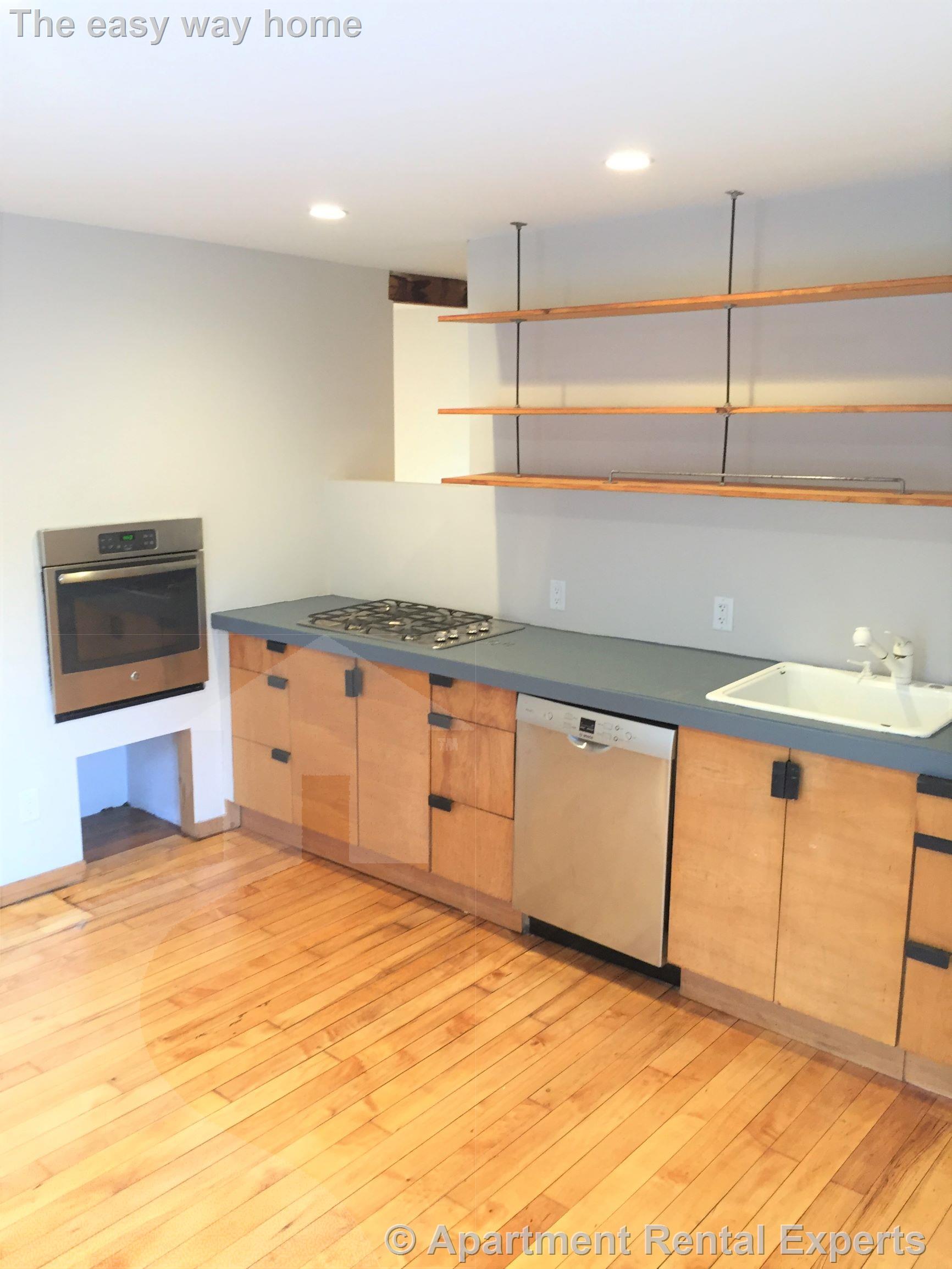 132 Columbia St, Central Square