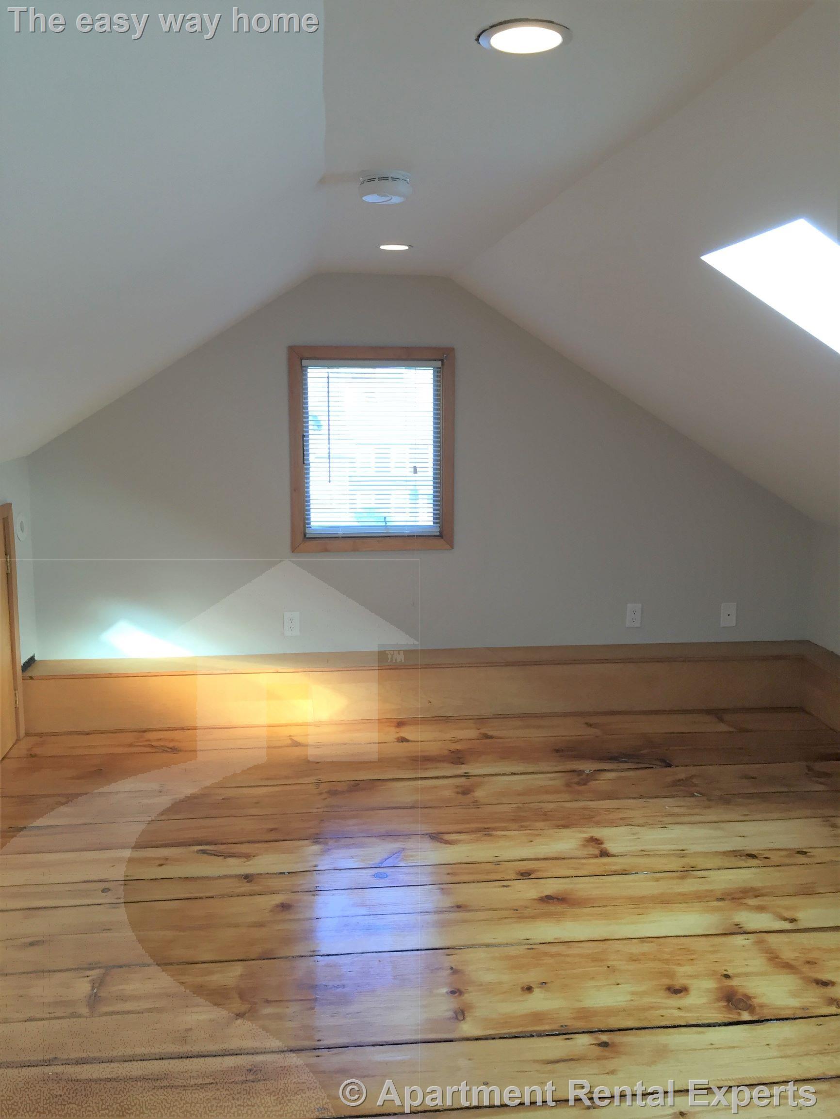 132 Columbia St, Central Square