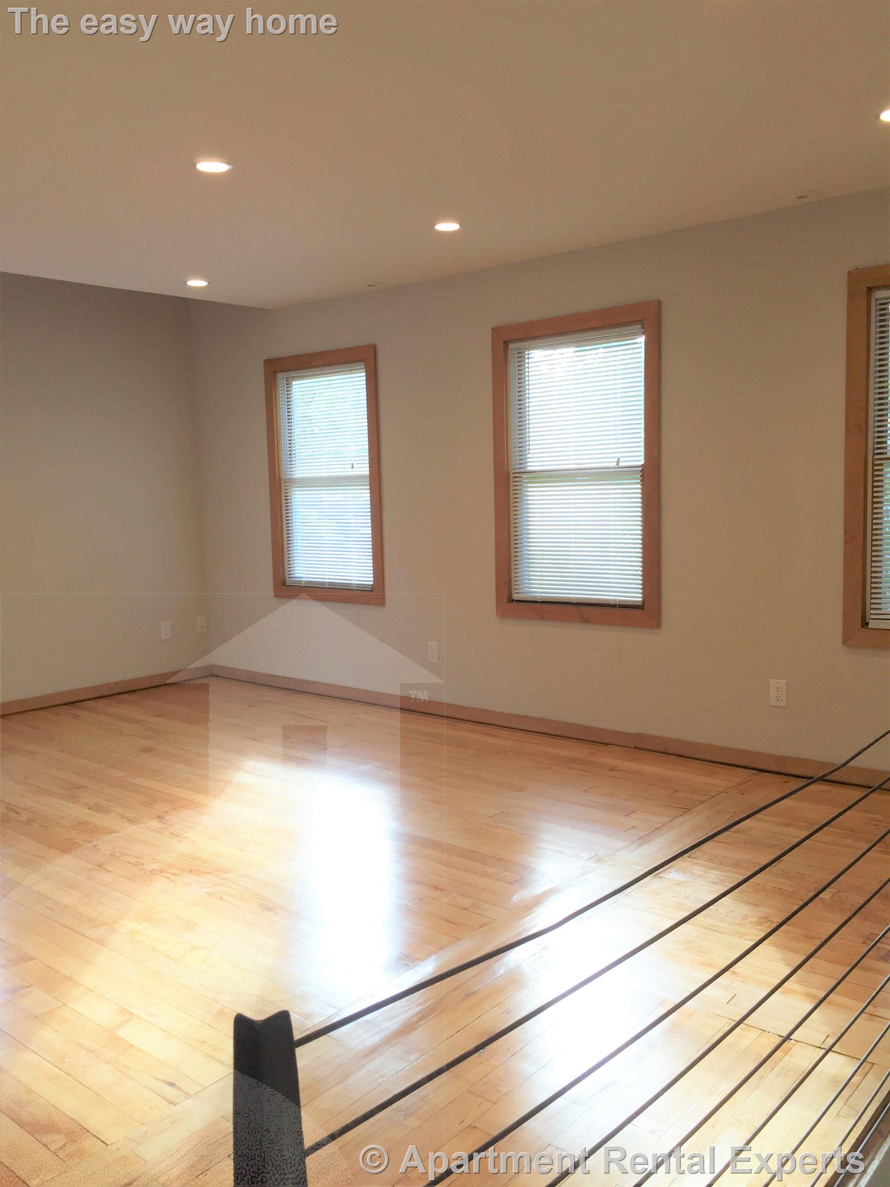 132 Columbia St, Central Square