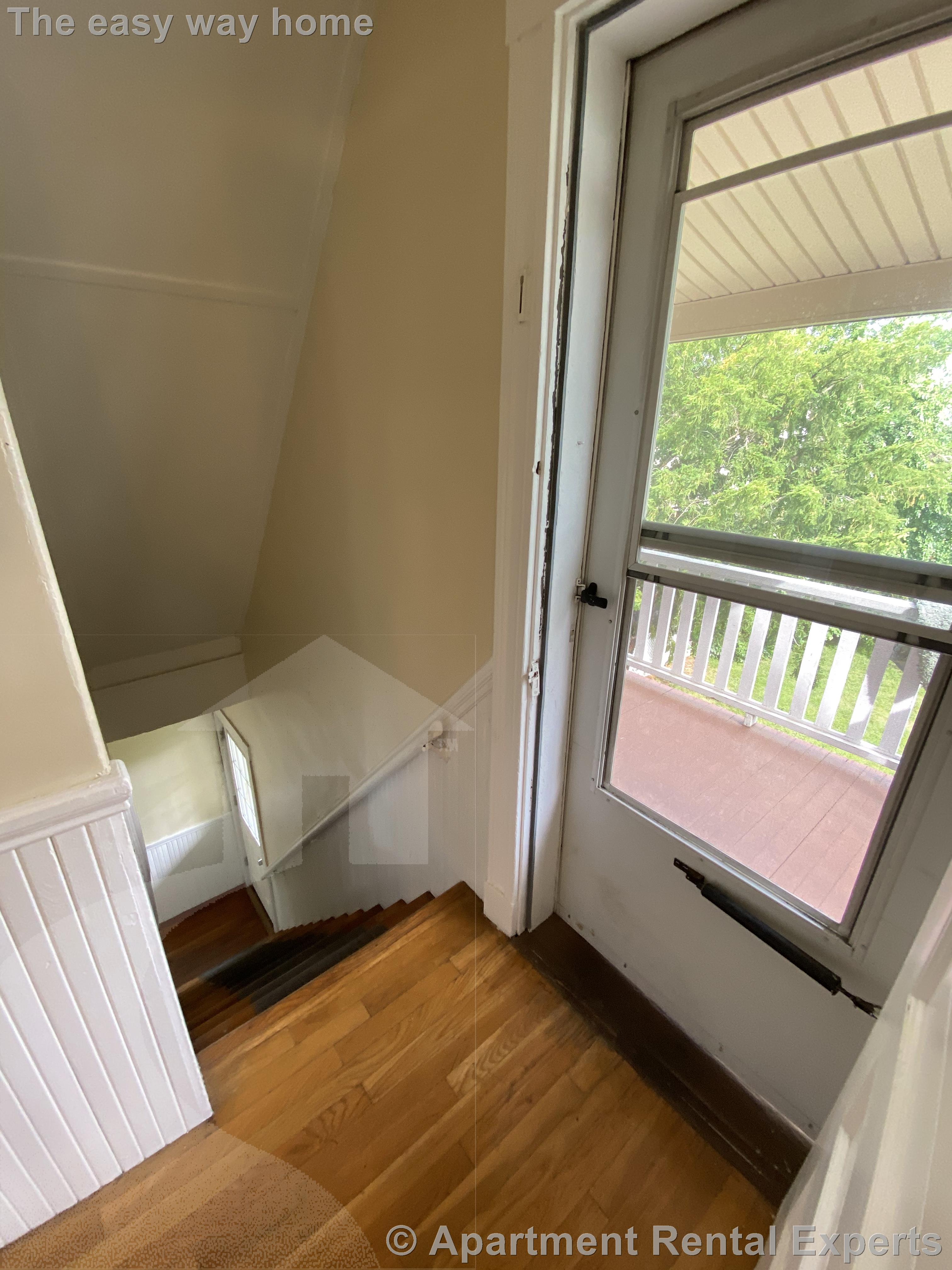 270 Harvard St, Tufts