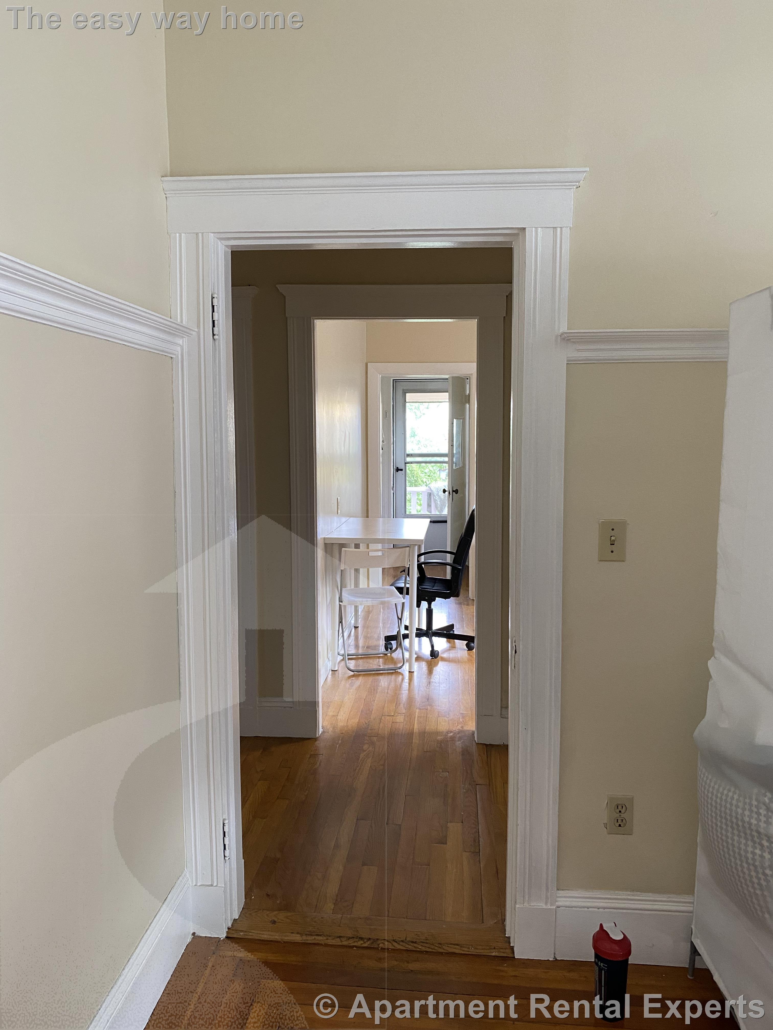 270 Harvard St, Tufts