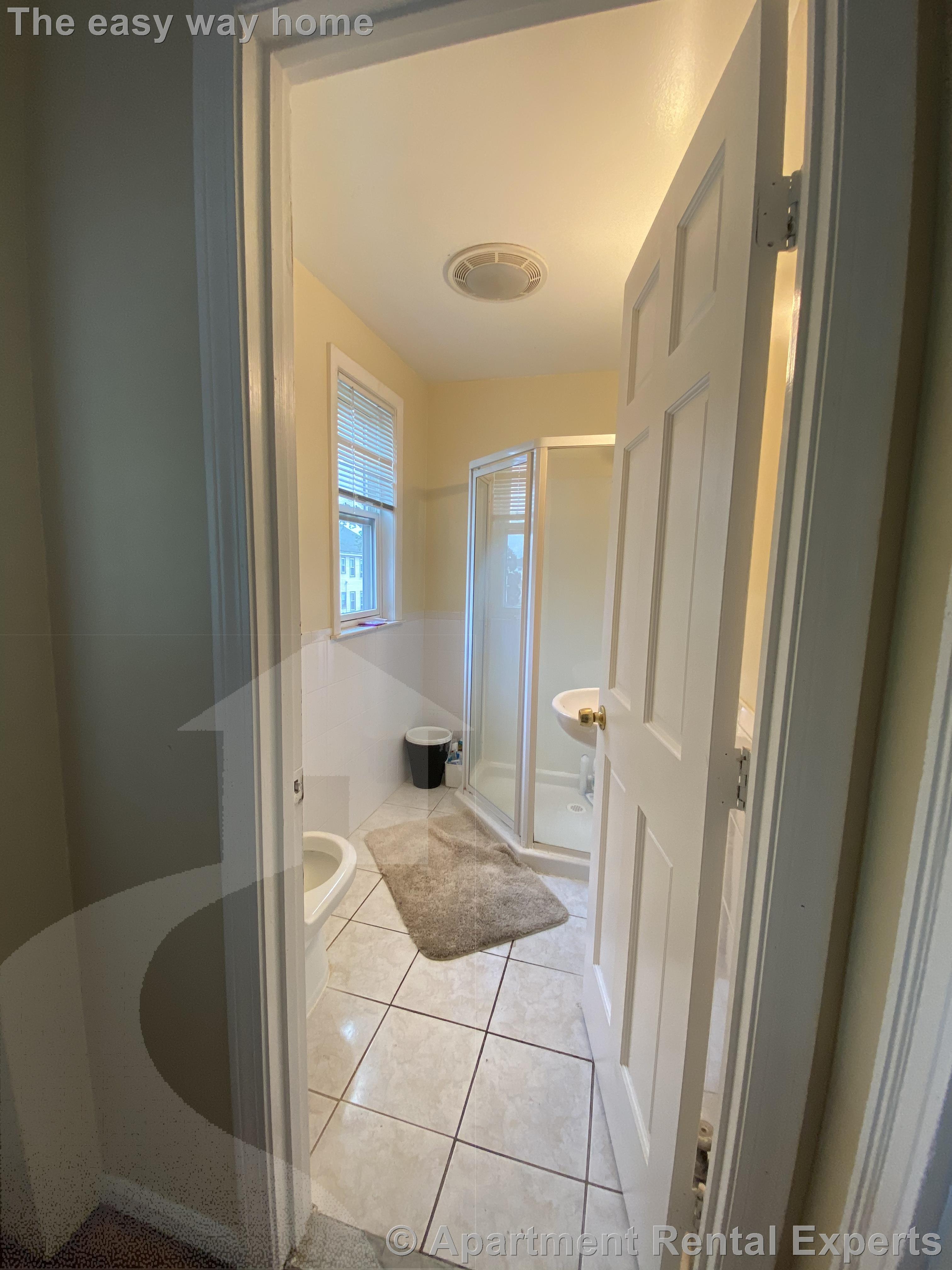 270 Harvard St, Tufts