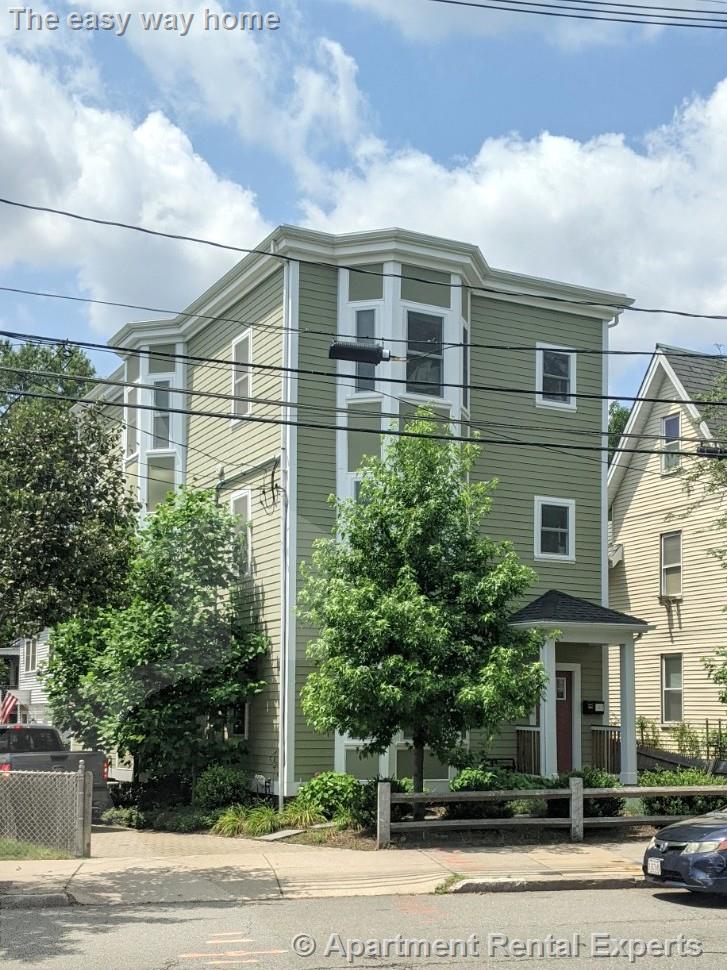 142 Holland St, Davis Square