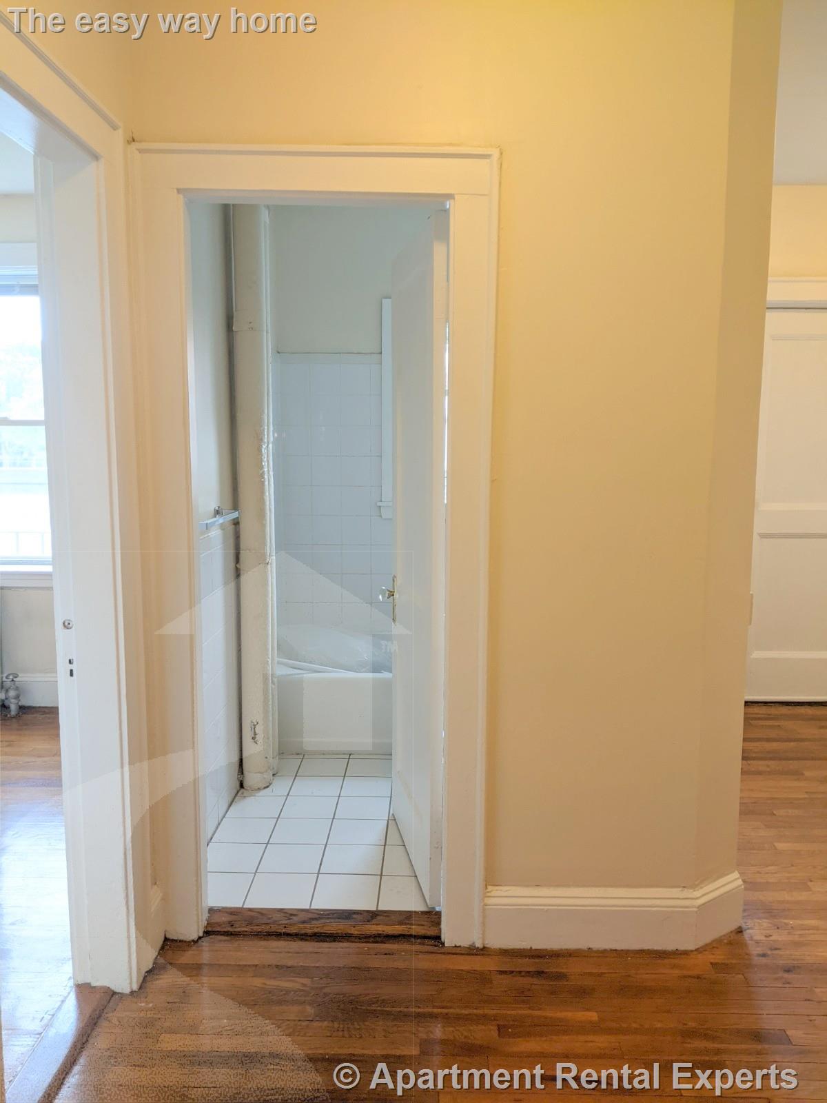 4 Cogswell Ave, Porter Square