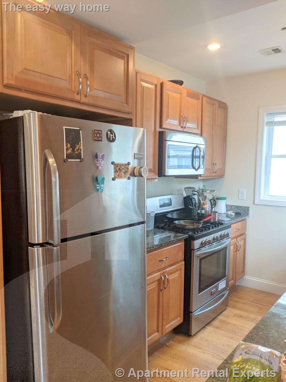 142 Holland St, Davis Square