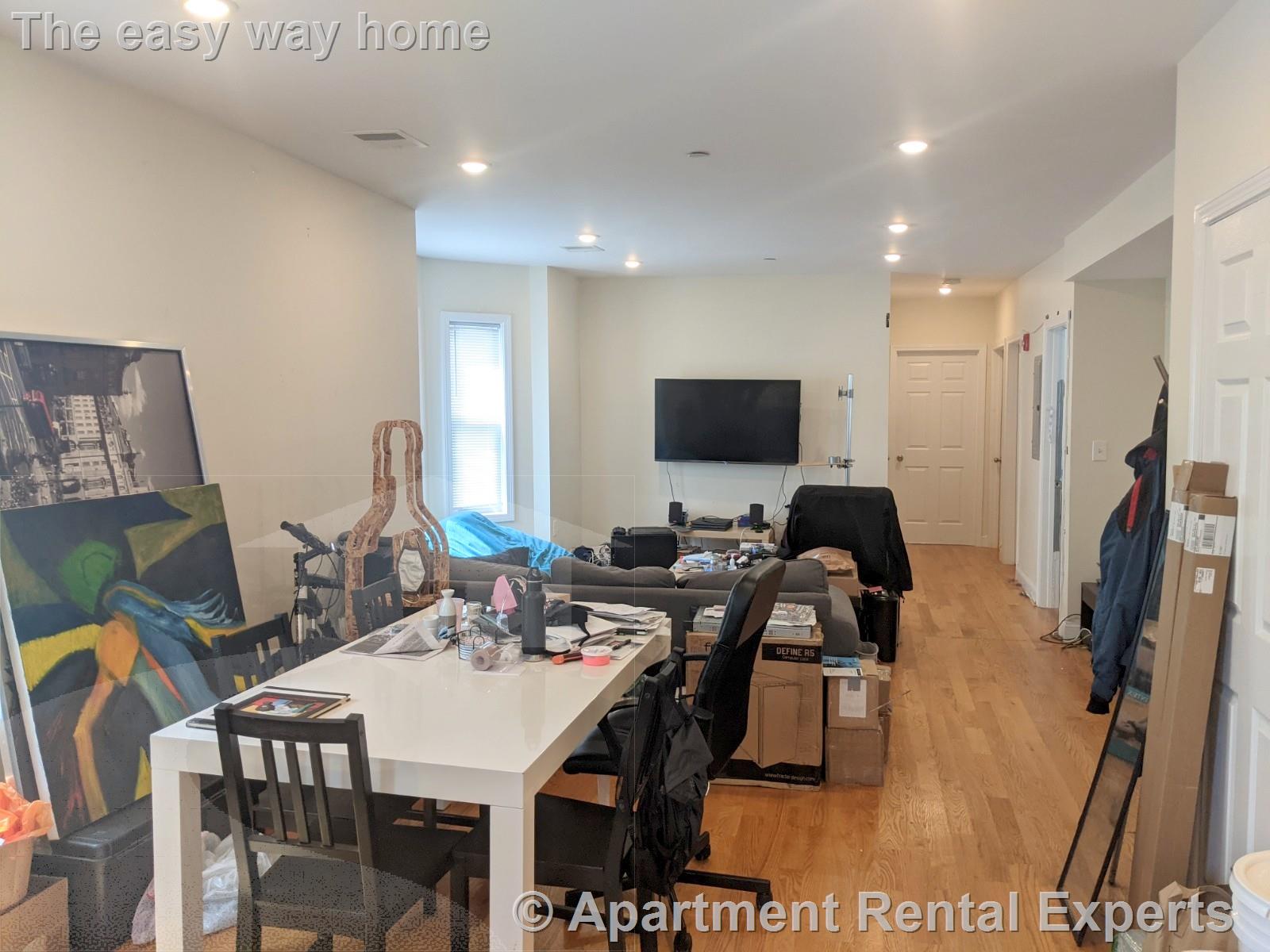 142 Holland St, Davis Square