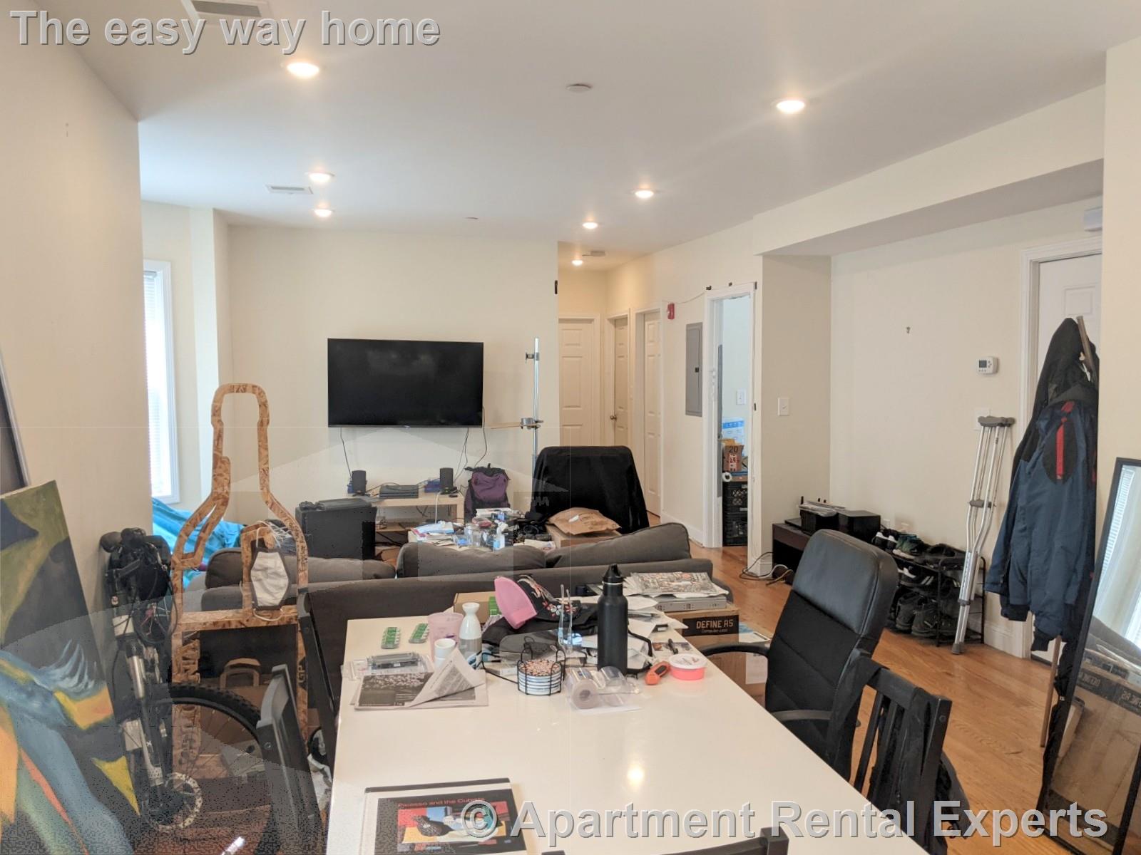 142 Holland St, Davis Square