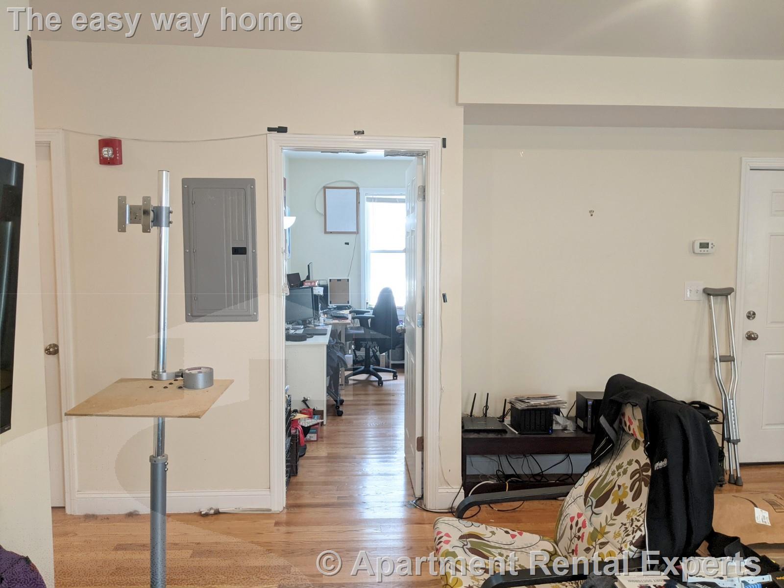 142 Holland St, Davis Square