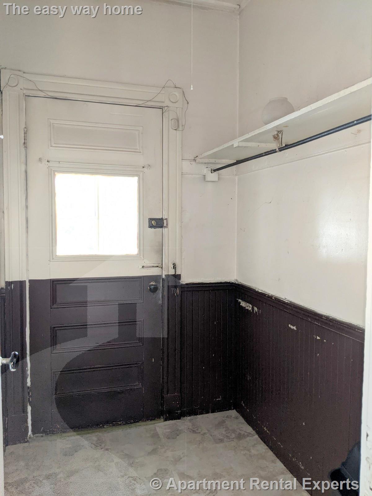 39 Pearson Rd, Tufts