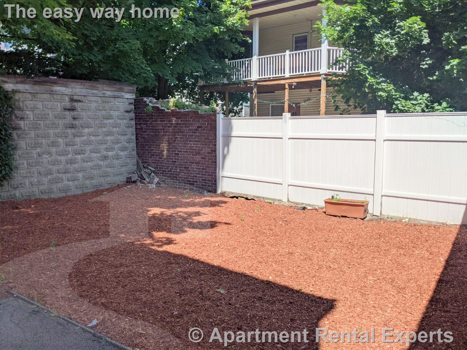 39 Pearson Rd, Tufts