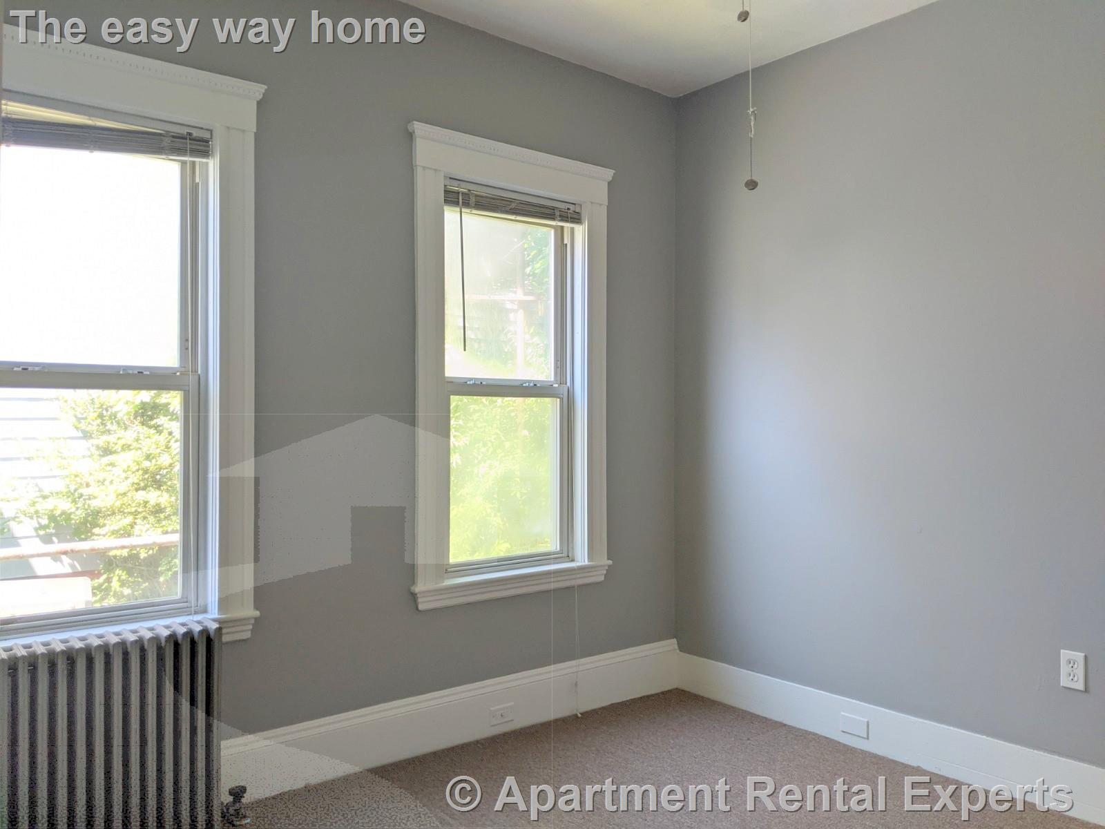 39 Pearson Rd, Tufts