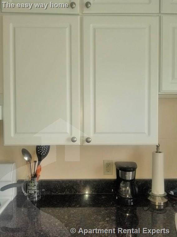 195 Concord Ave, Huron Village