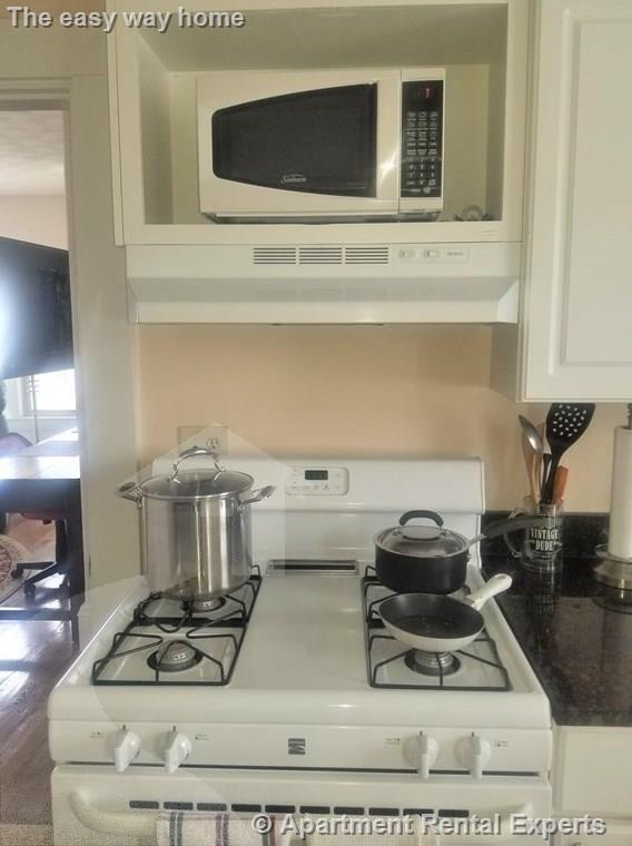 195 Concord Ave, Huron Village