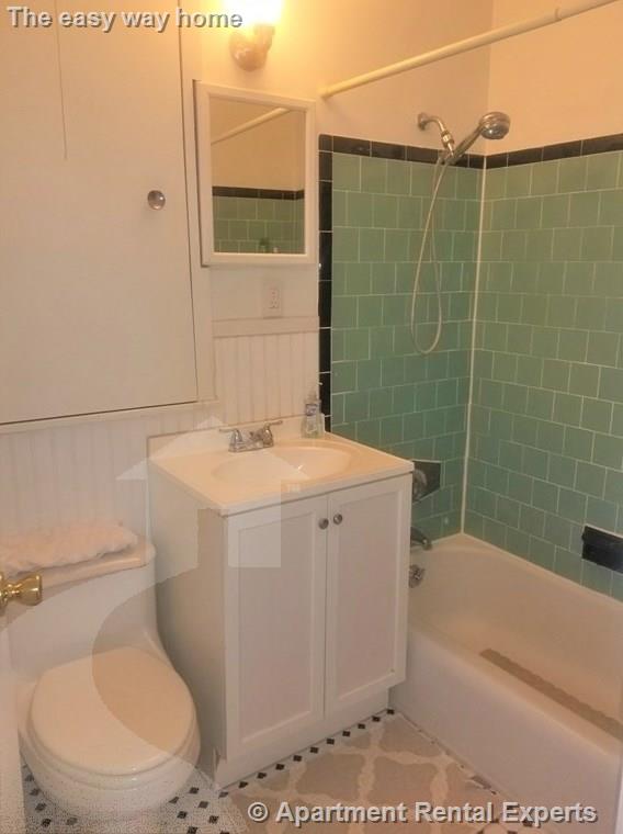 195 Concord Ave, Huron Village