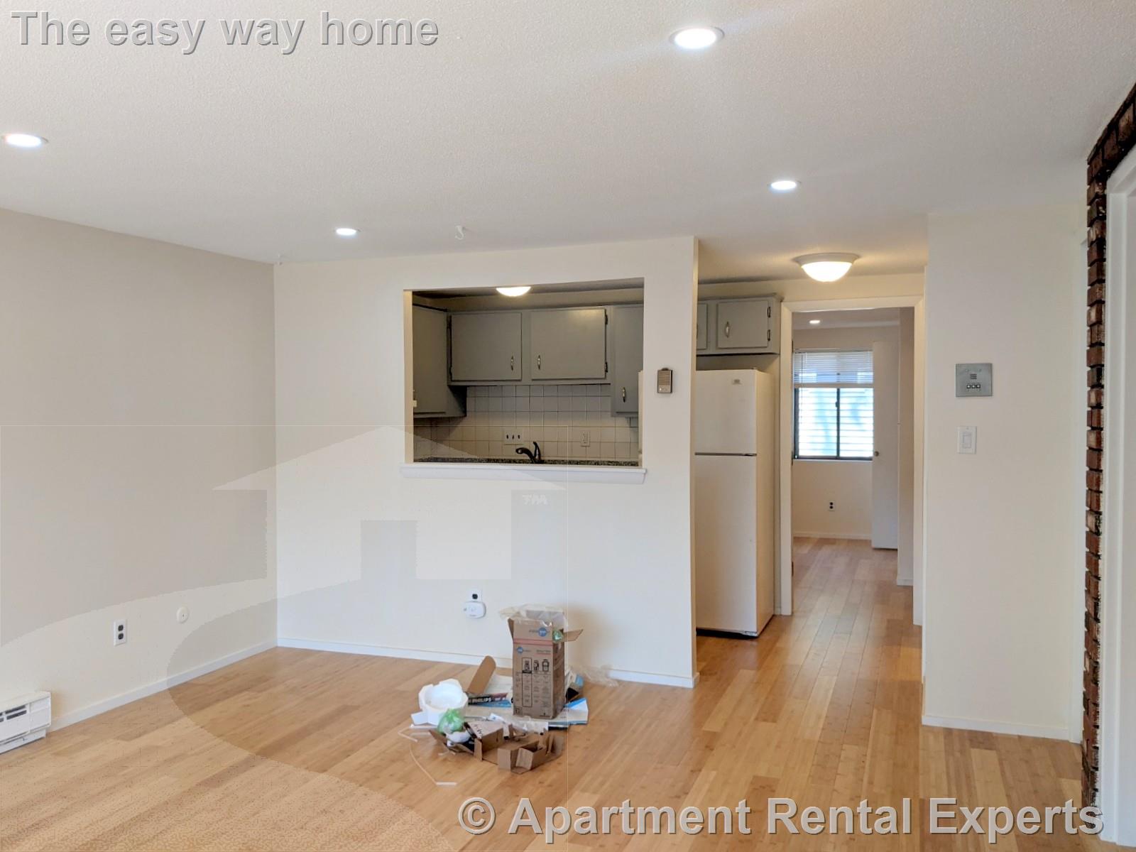 102 Alpine St, Magoun Square