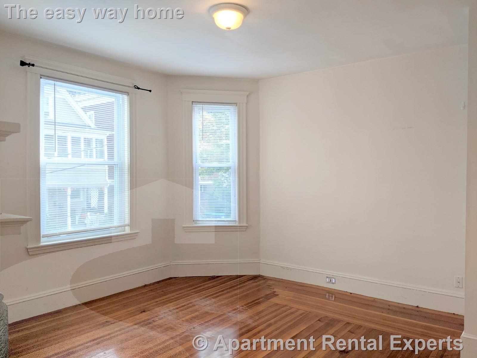 9 Cleveland St, Porter Square