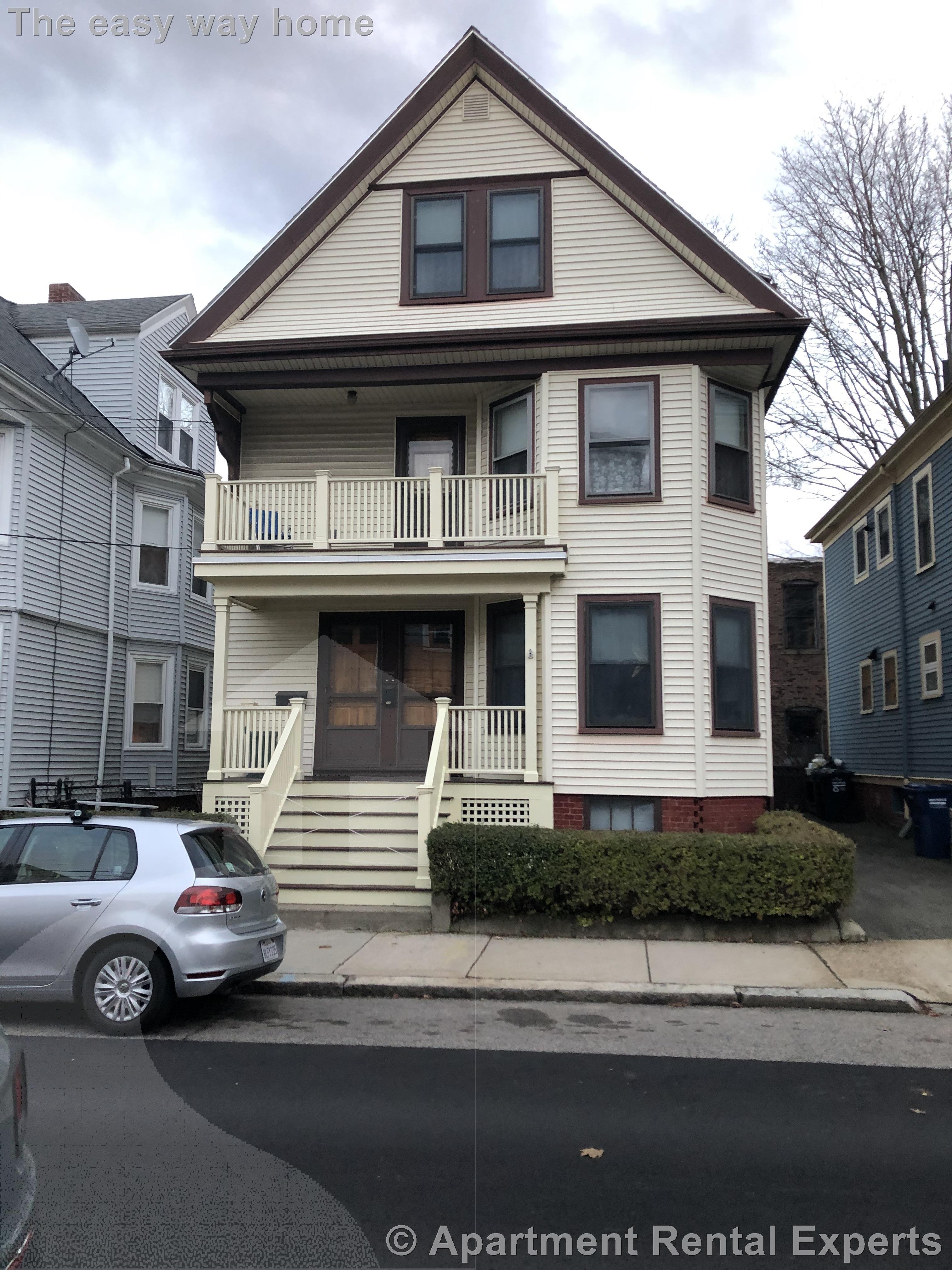 24 Gold Star Rd, Davis Square