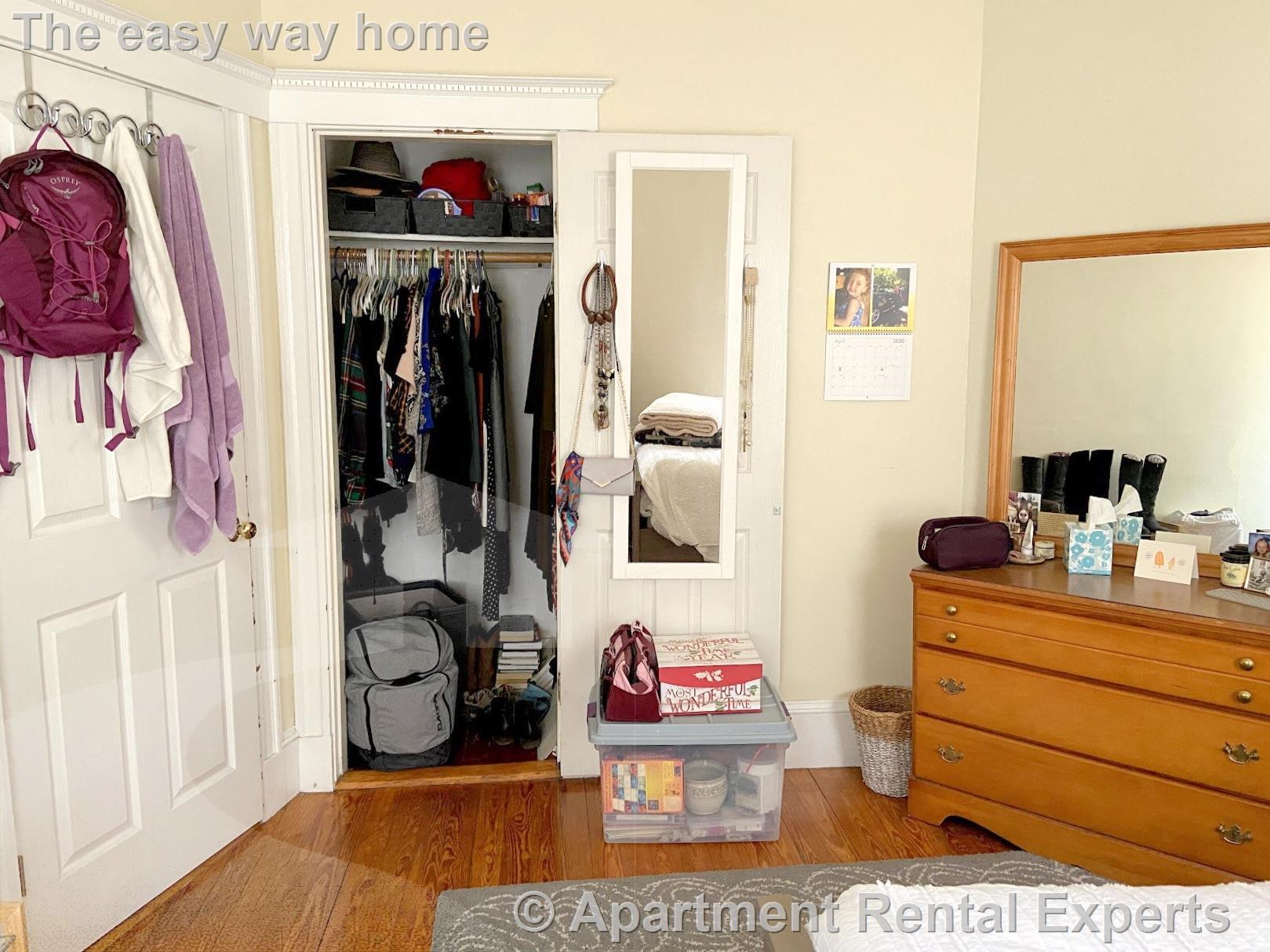 41 Bay State Ave, Davis Square