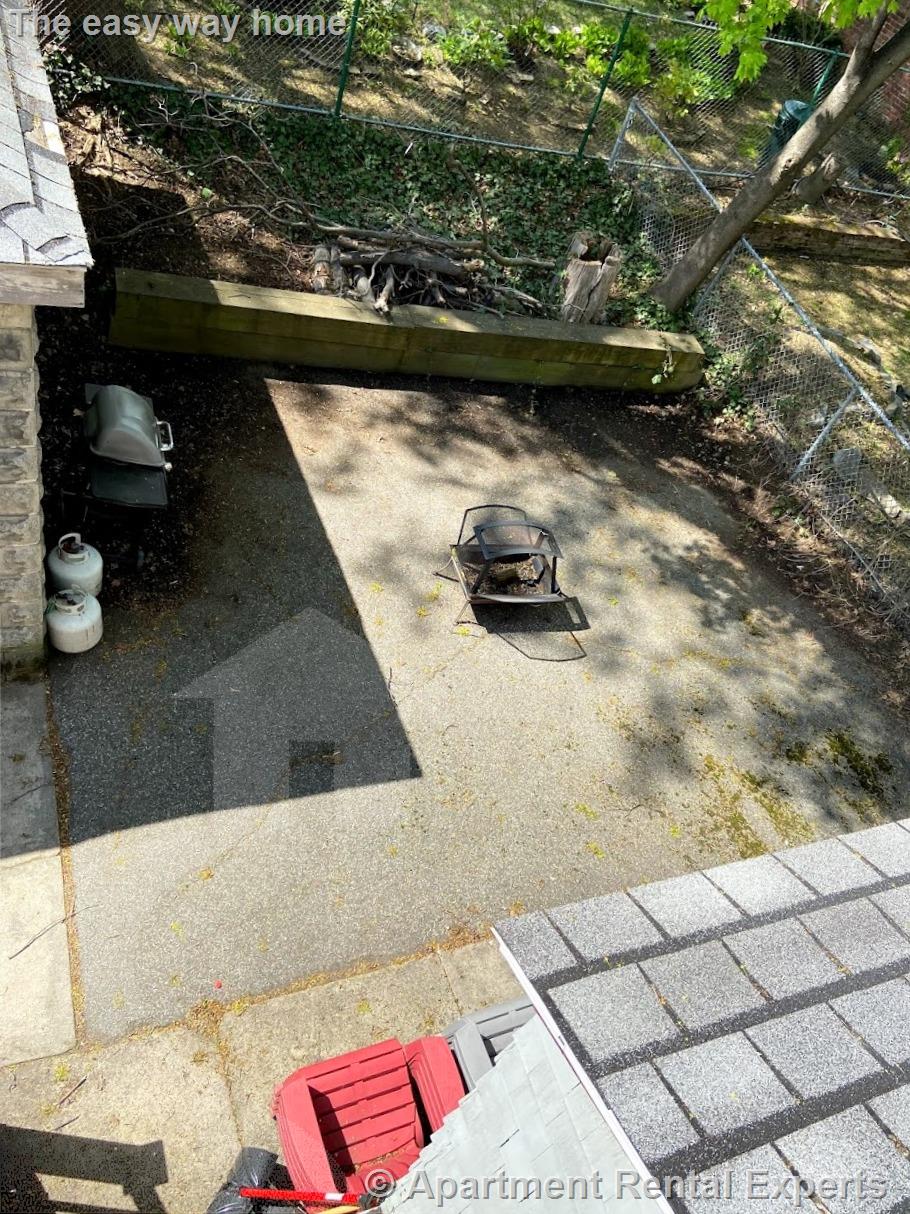 41 Bay State Ave, Davis Square