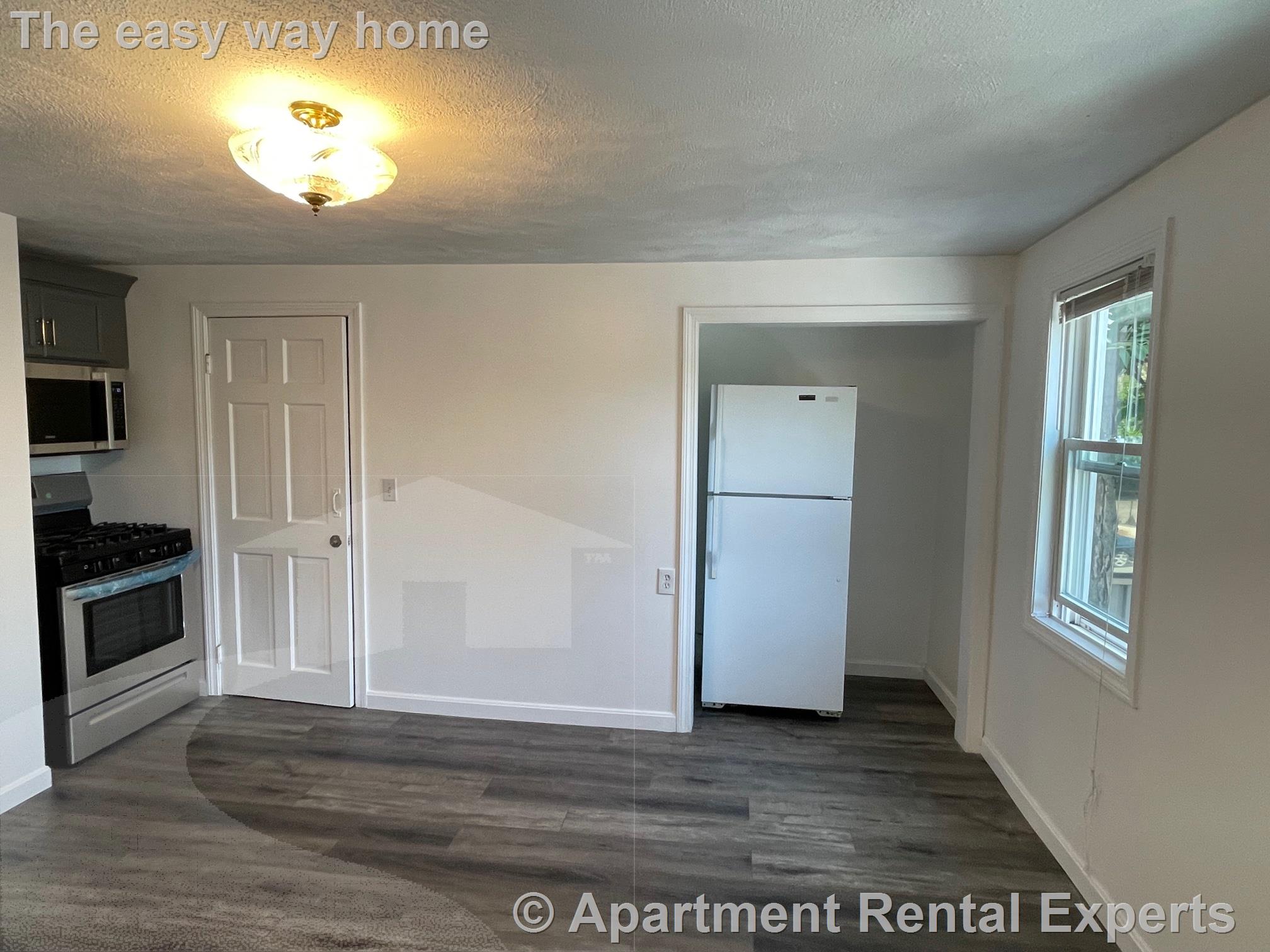 72 School St, Central Square