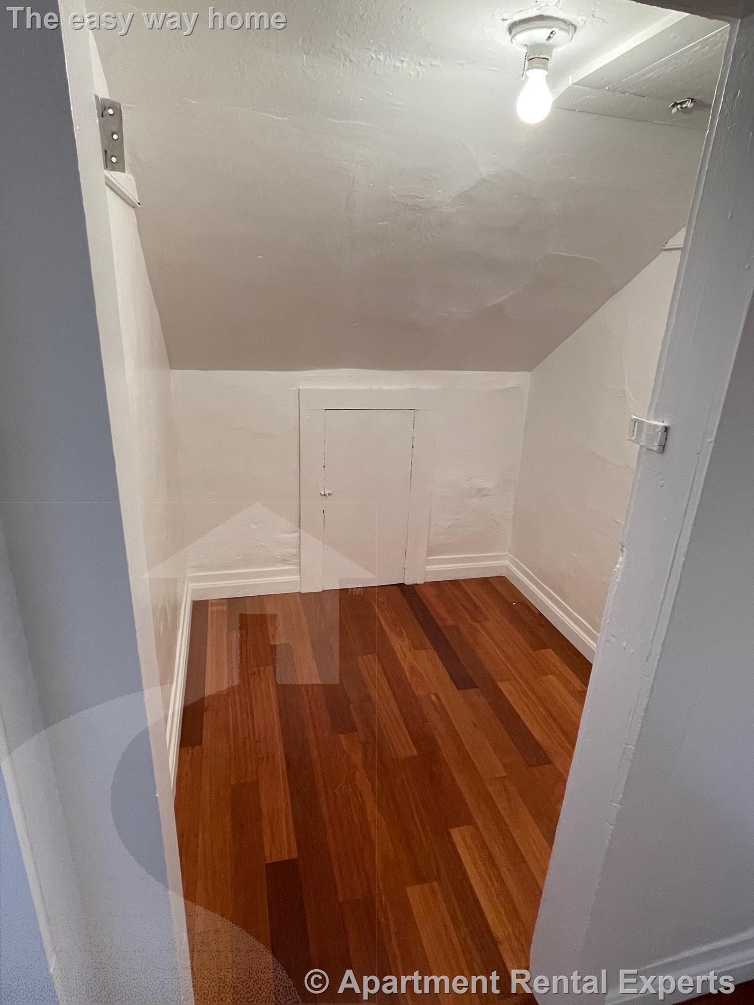 72 School St, Central Square