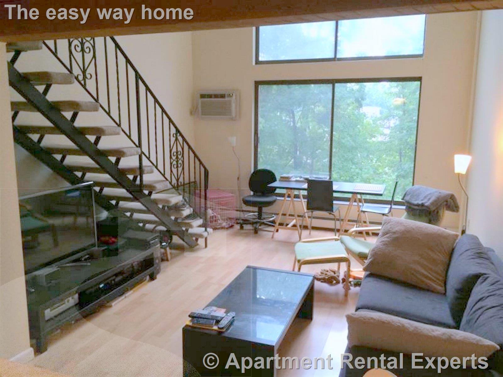 993 Massachusetts Ave, Arlington Heights