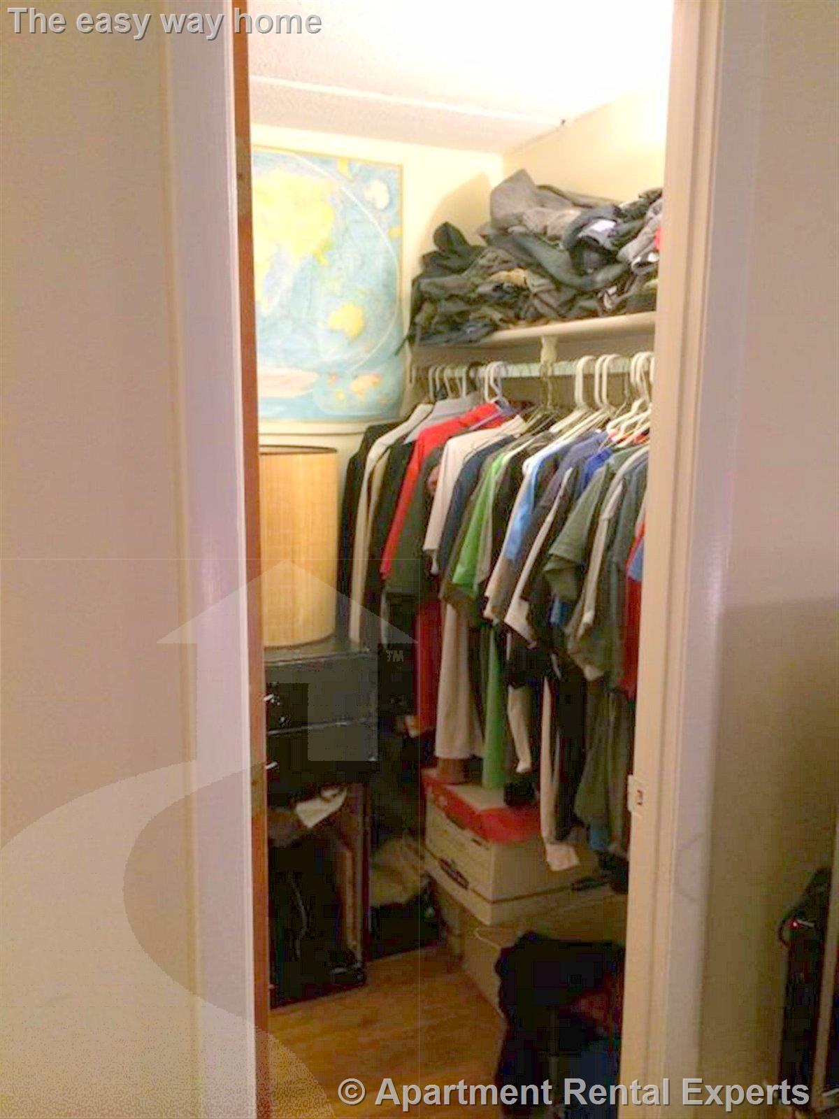 993 Massachusetts Ave, Arlington Heights