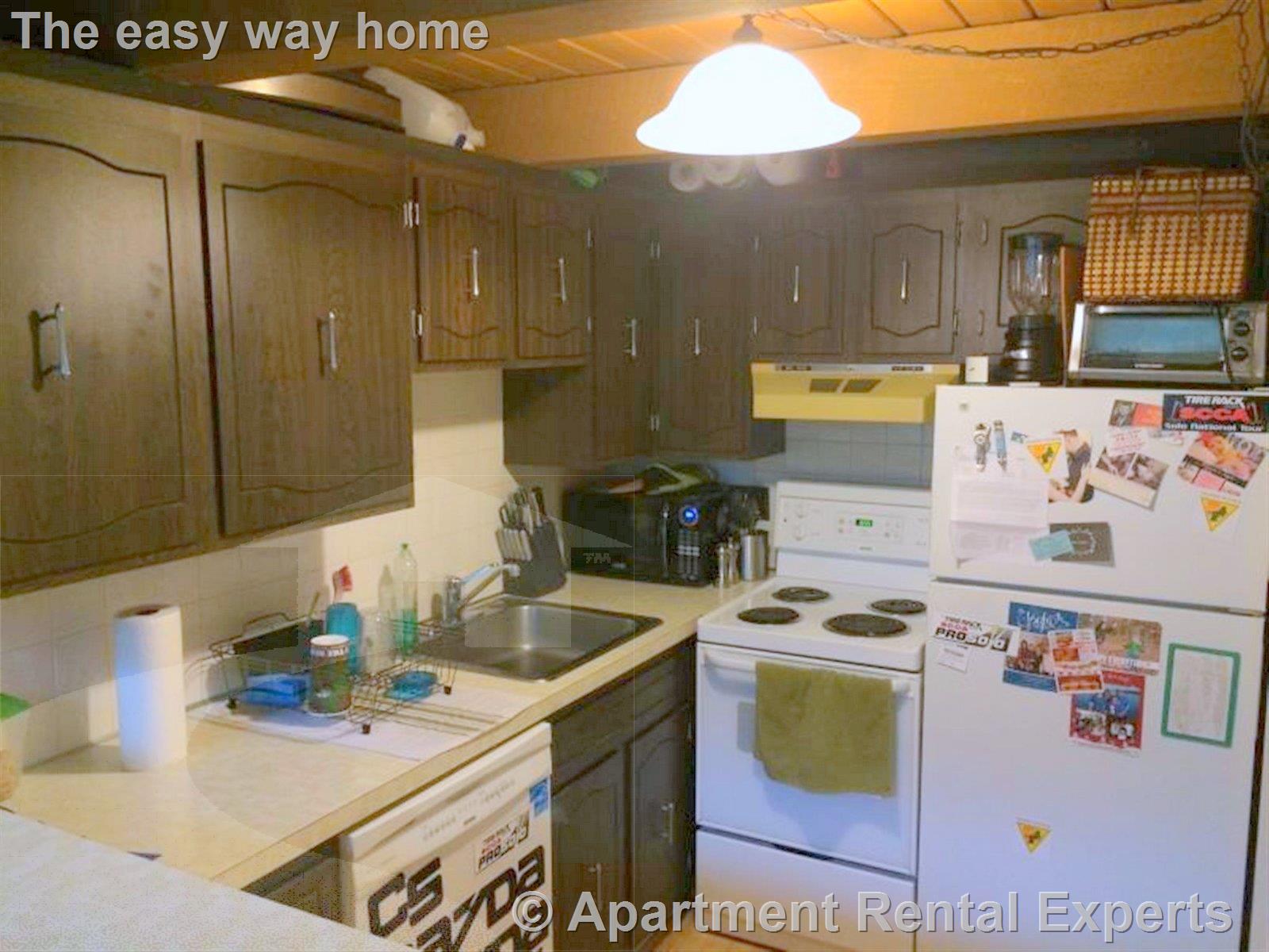 993 Massachusetts Ave, Arlington Heights