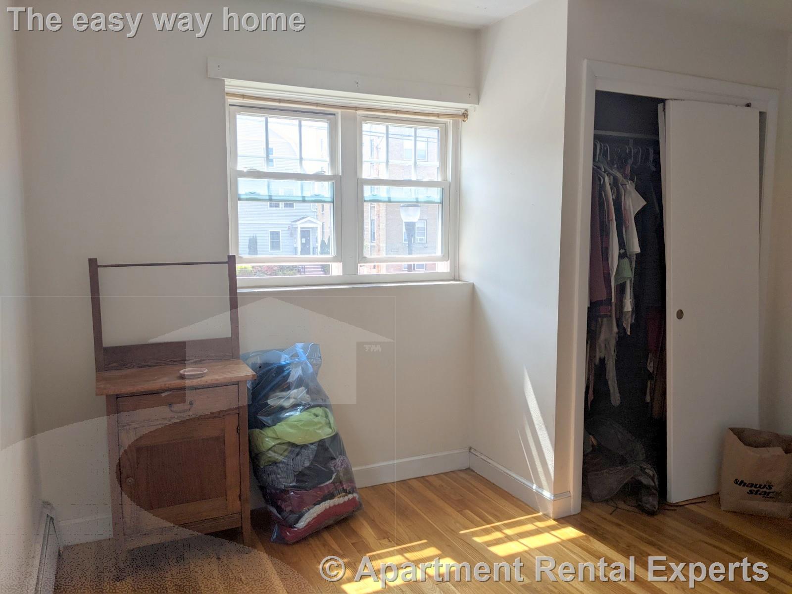 219 Massachusetts Ave, East Arlington