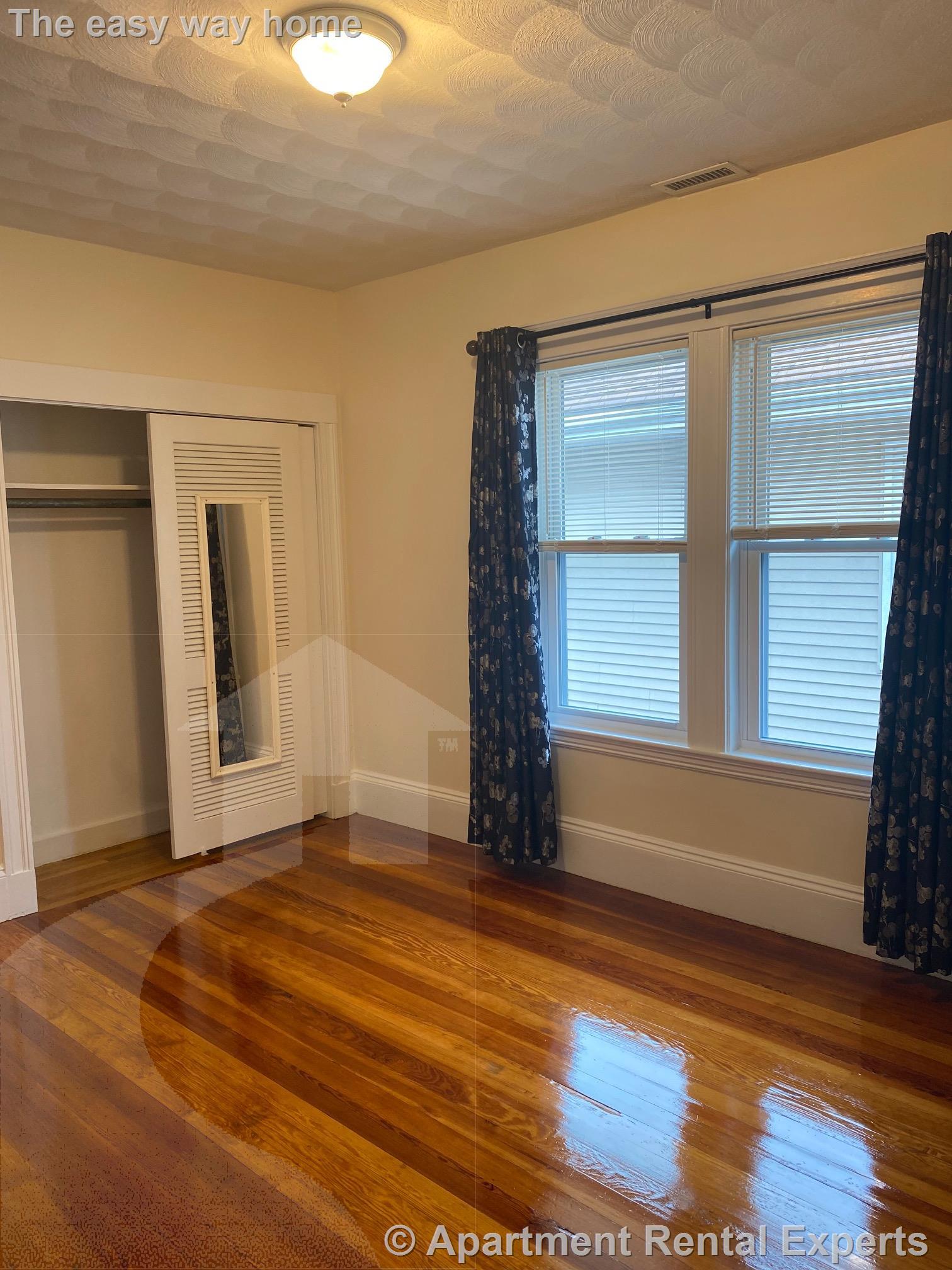 188 Harvard St, Tufts