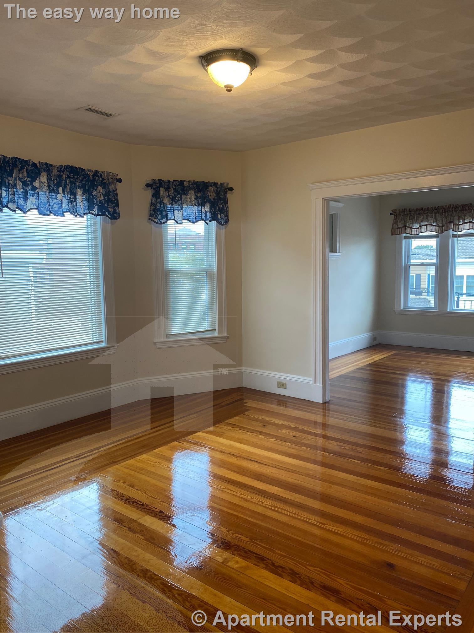 188 Harvard St, Tufts