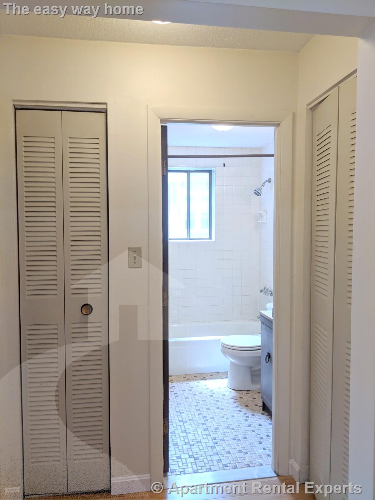 12 Cameron Ave, Davis Square