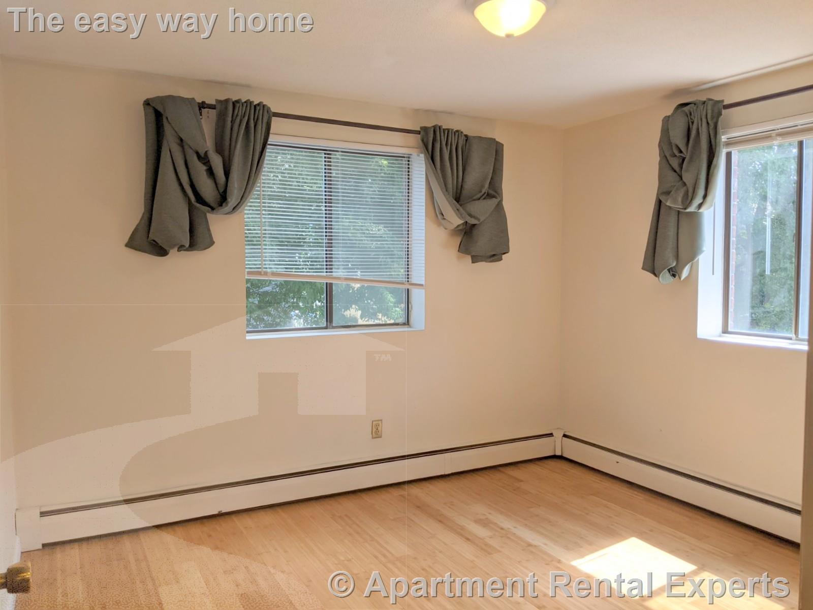 12 Cameron Ave, Davis Square