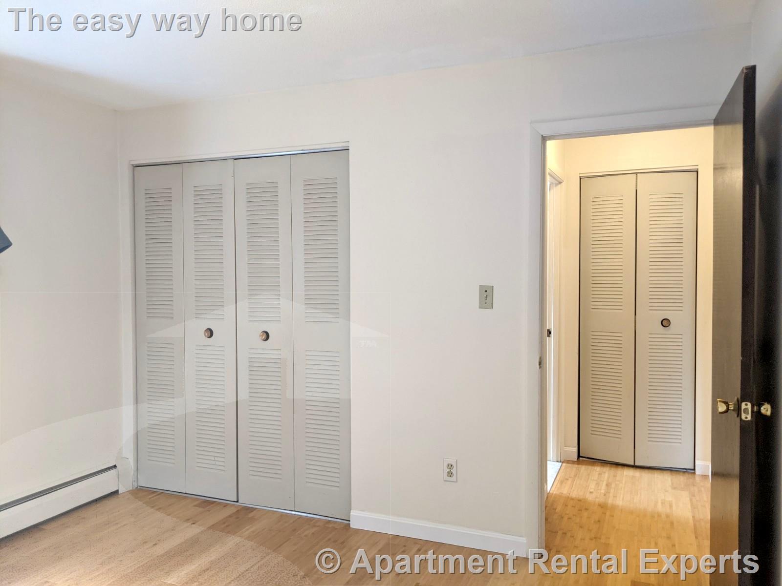 12 Cameron Ave, Davis Square