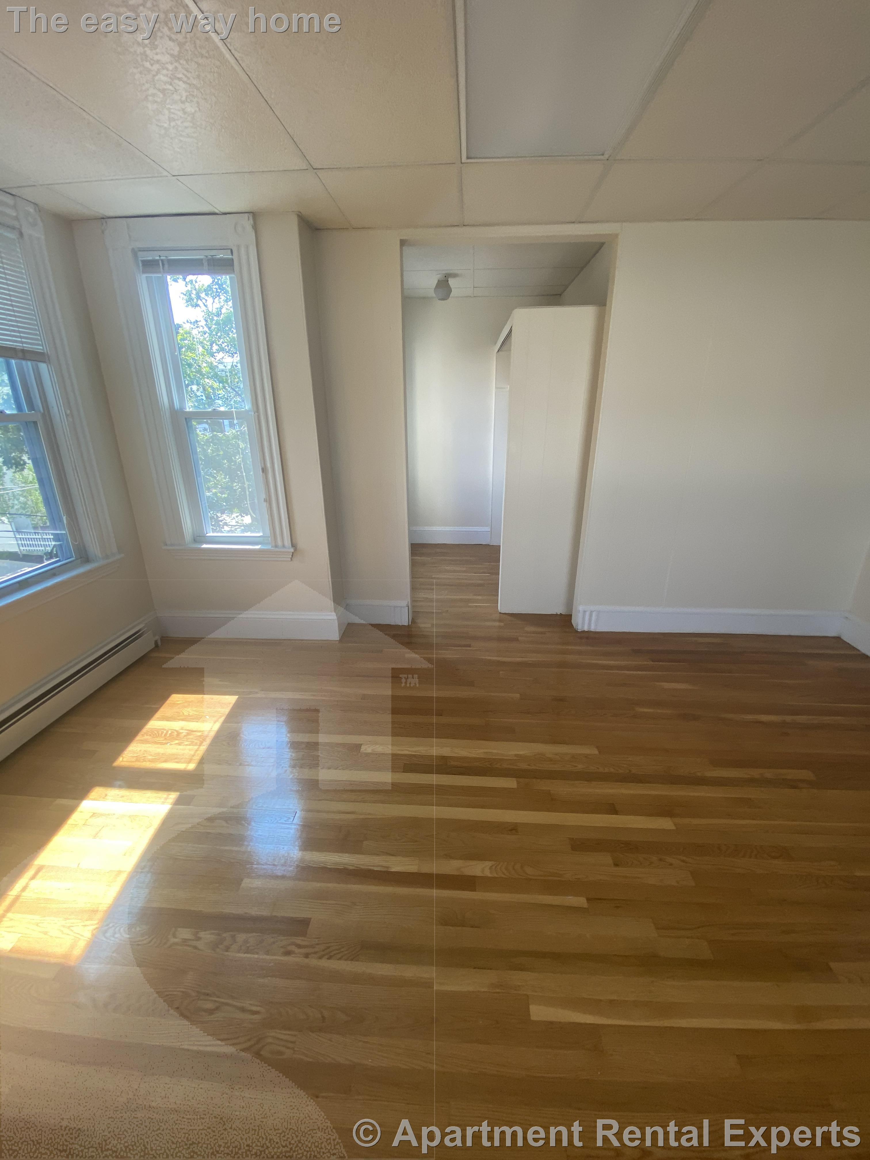 20 Mossland St, Porter Square