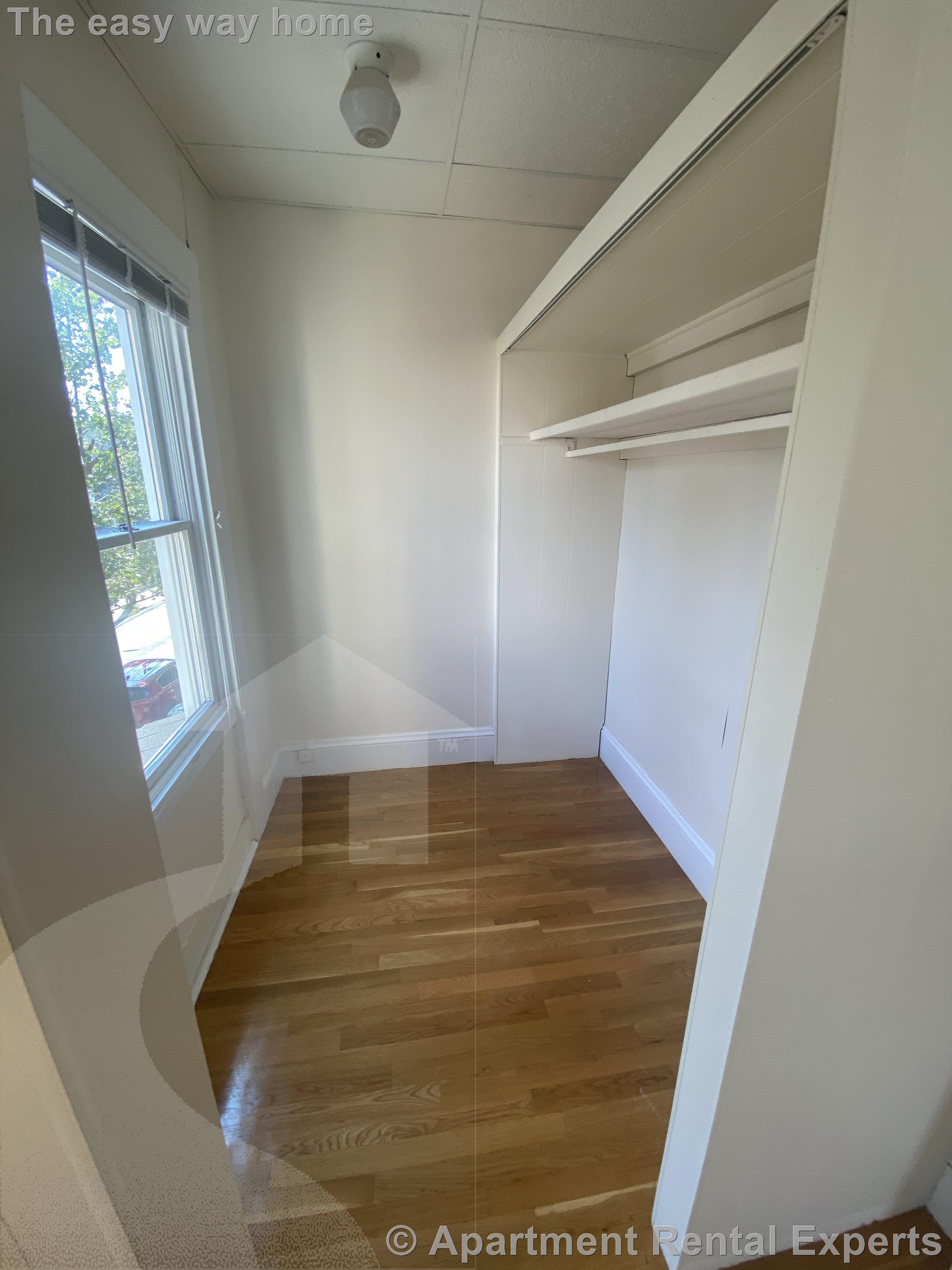 20 Mossland St, Porter Square