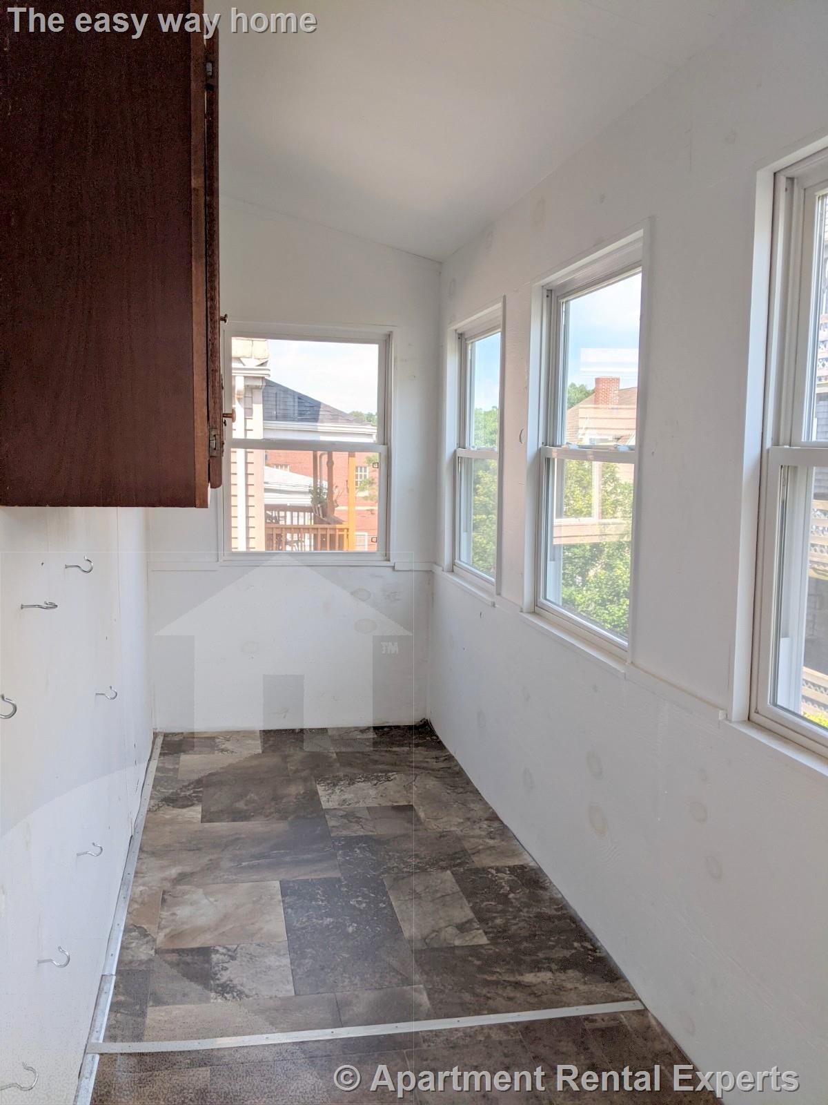 99 Central St, Spring Hill