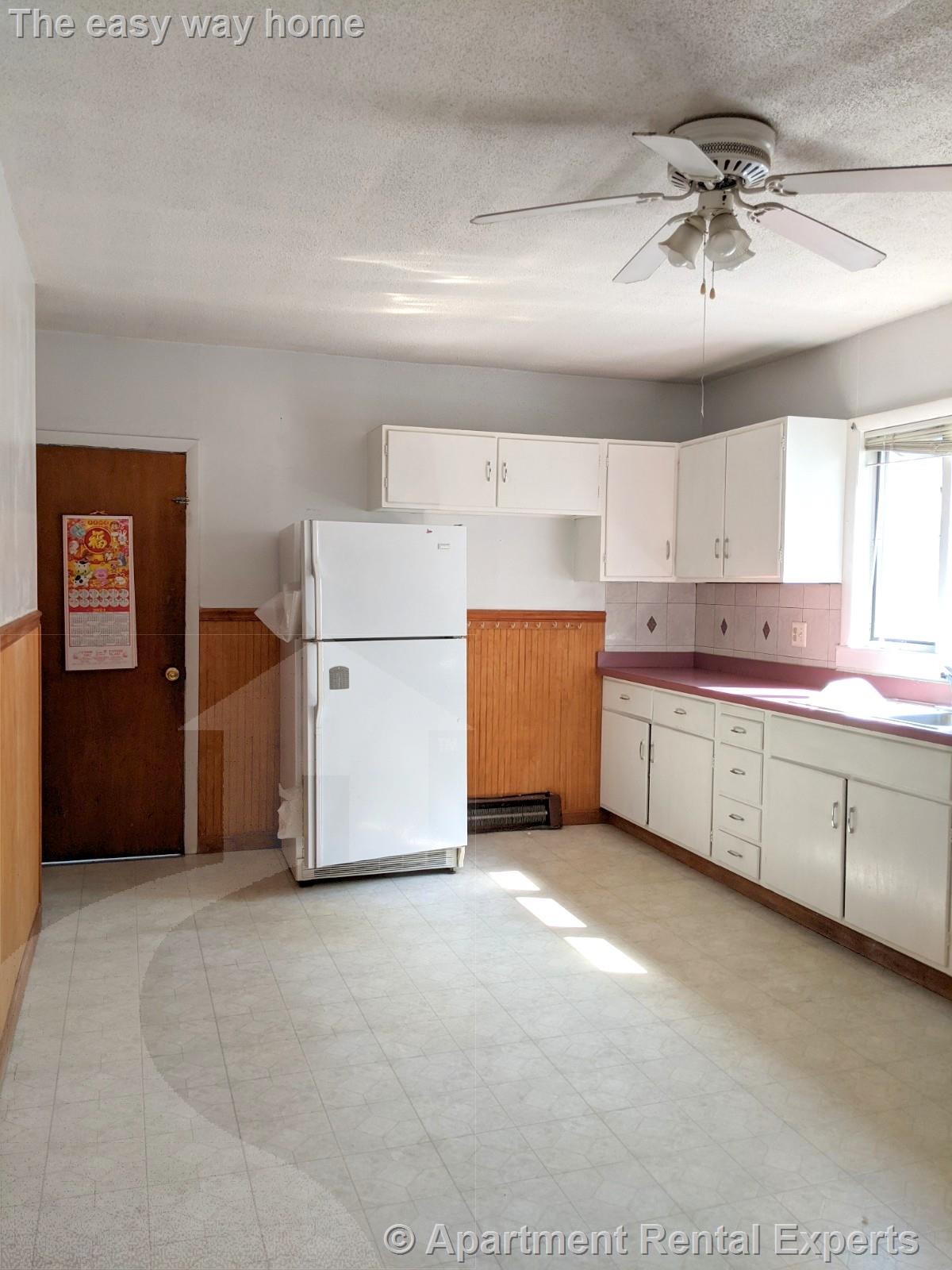 99 Central St, Spring Hill