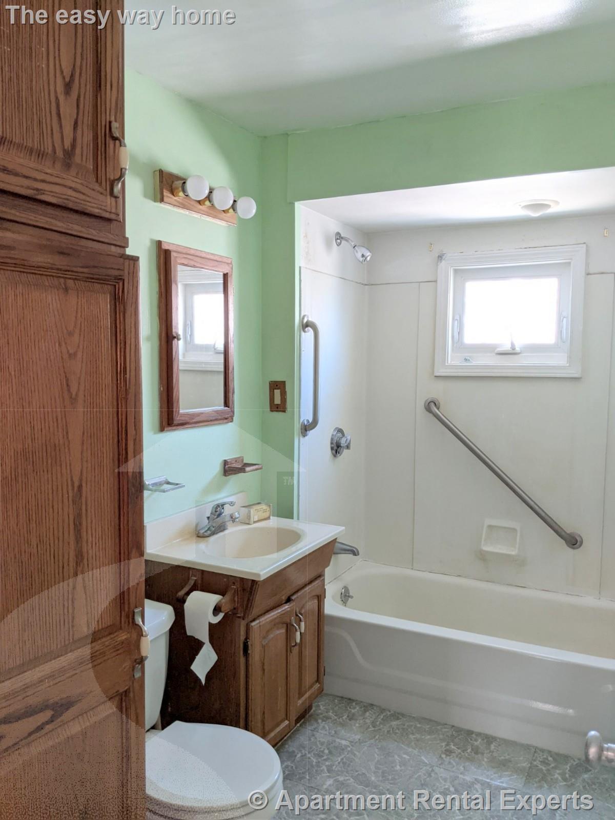 99 Central St, Spring Hill