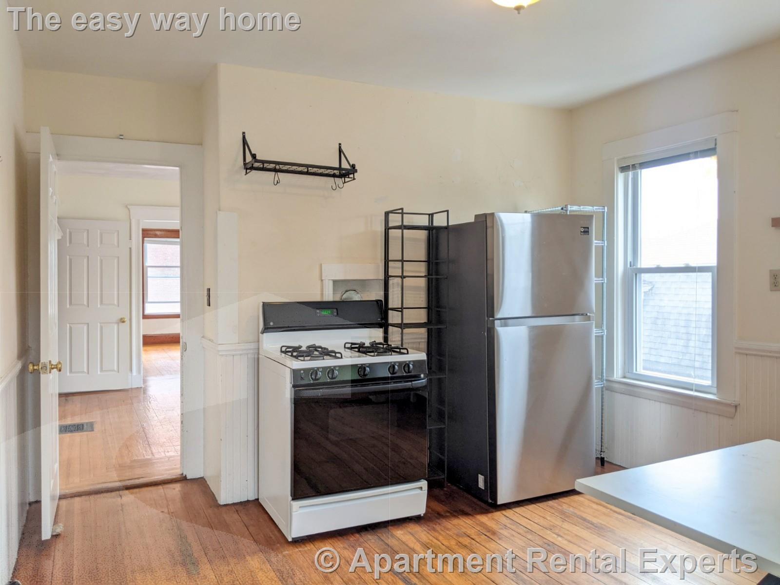 3-5 Newbury St, Teele Square