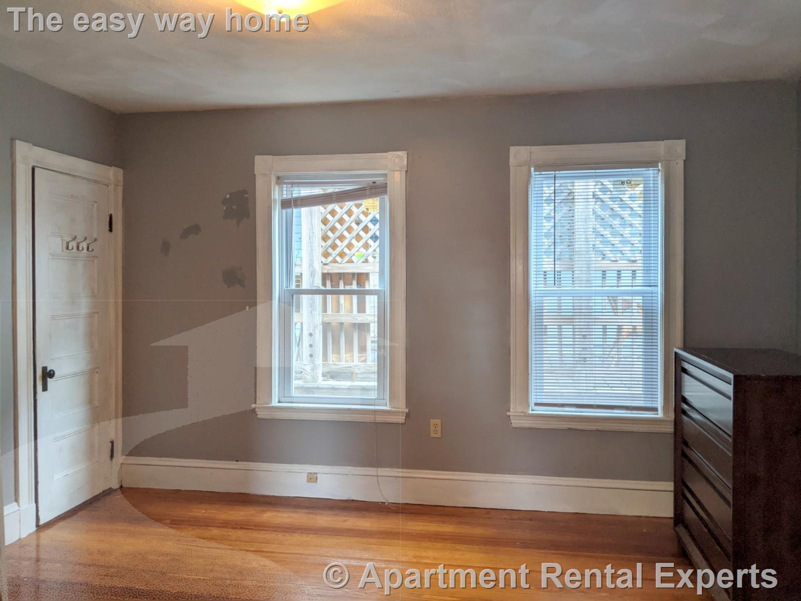 3-5 Newbury St, Teele Square