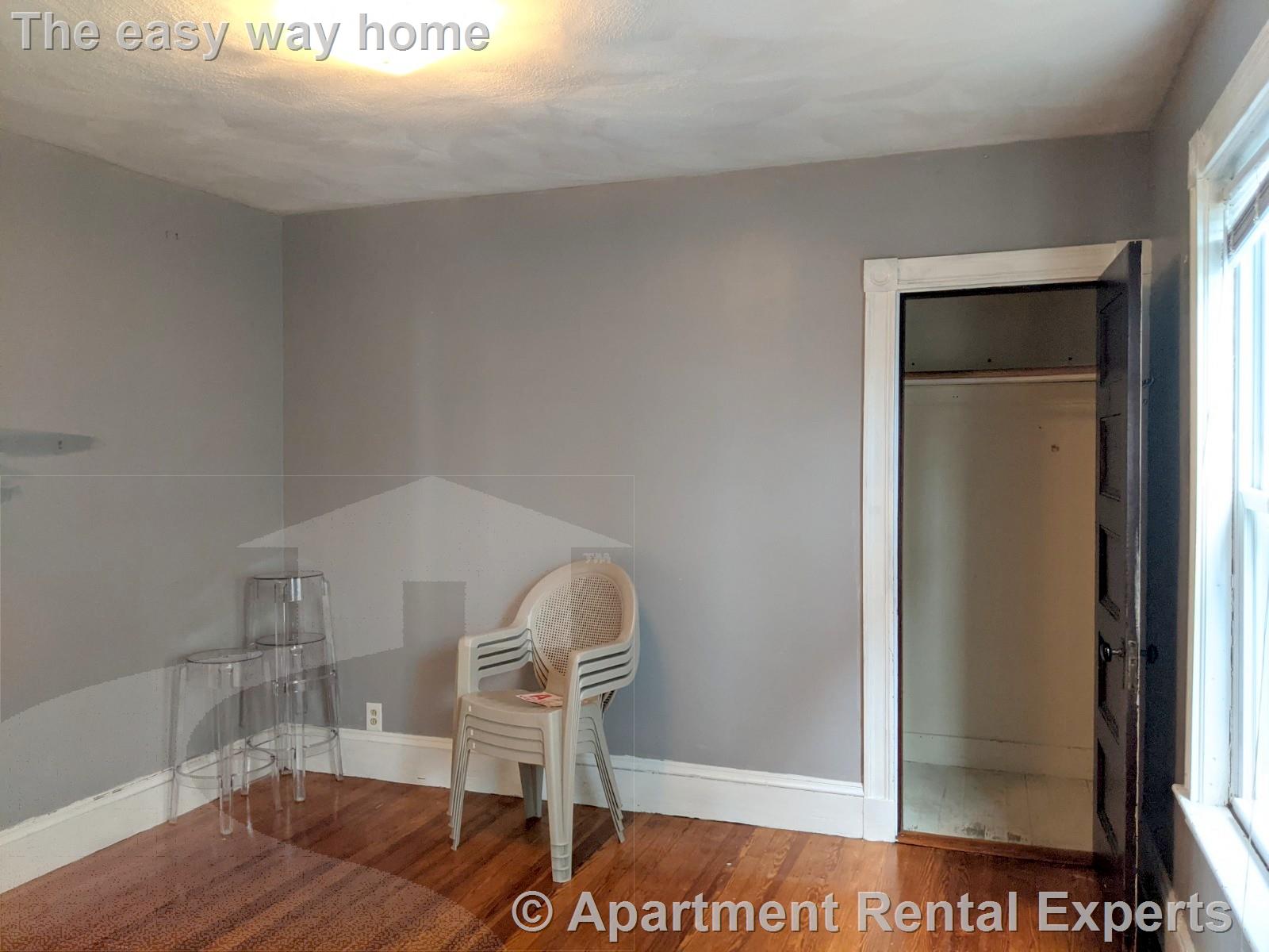 3-5 Newbury St, Teele Square