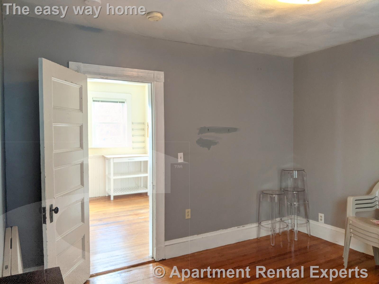 3-5 Newbury St, Teele Square