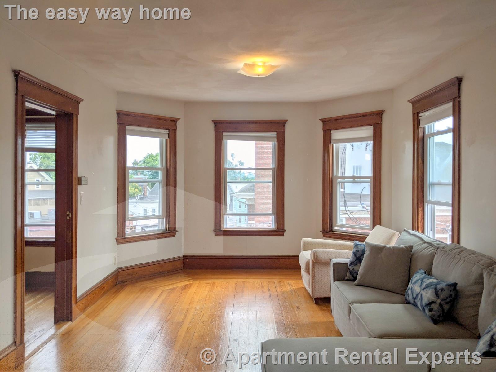 3-5 Newbury St, Teele Square