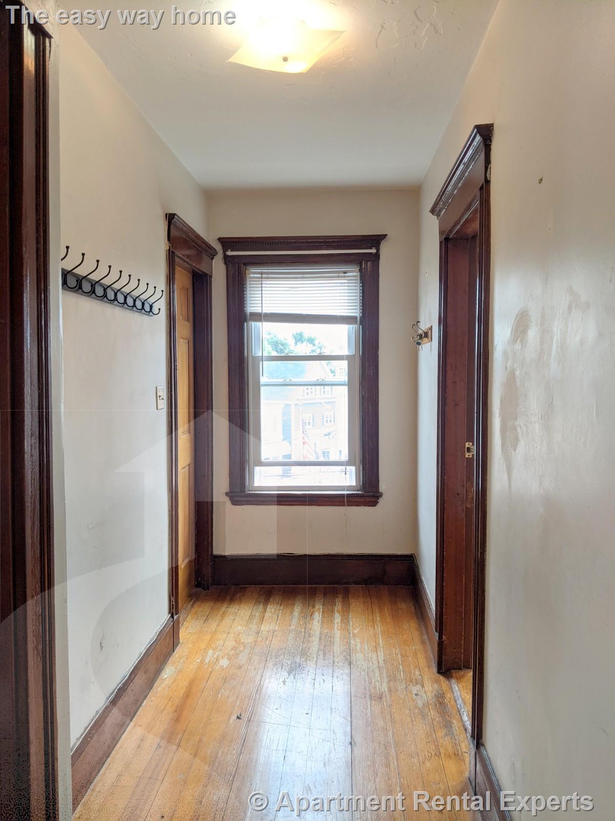 3-5 Newbury St, Teele Square